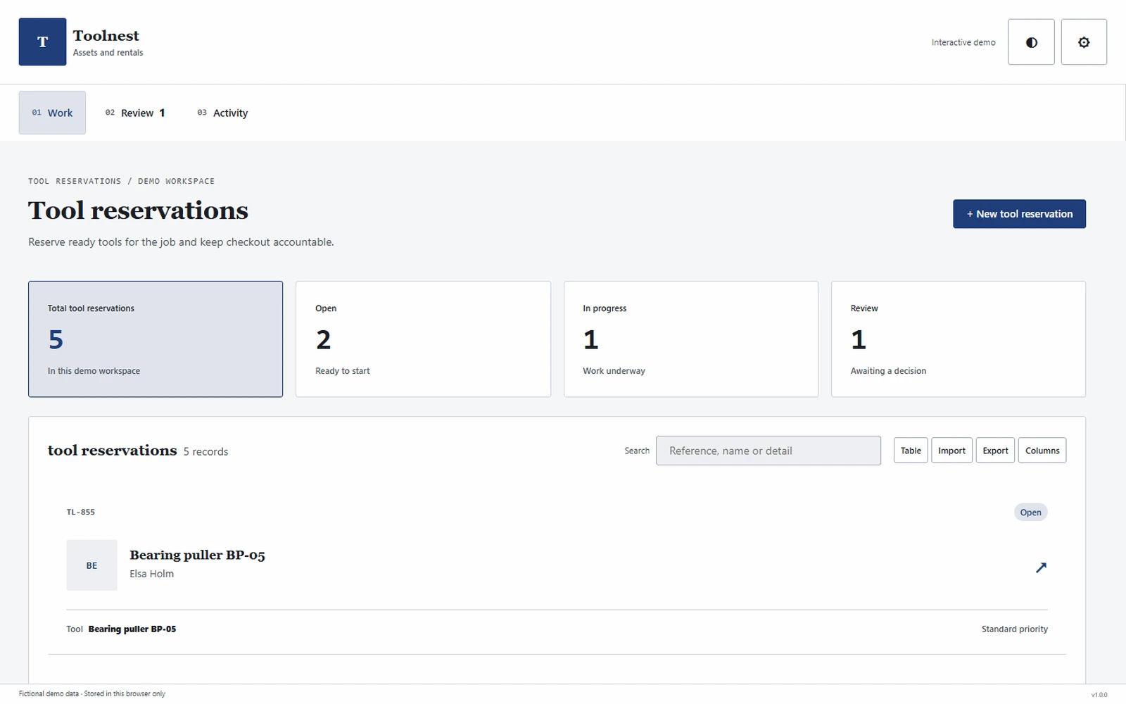 Toolnest responsive pc workspace with sample business records.