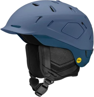 Skihelm mit Angaben zu Charge, Seriennummer und Mindesthaltbarkeitsdatum für die Rückverfolgbarkeit